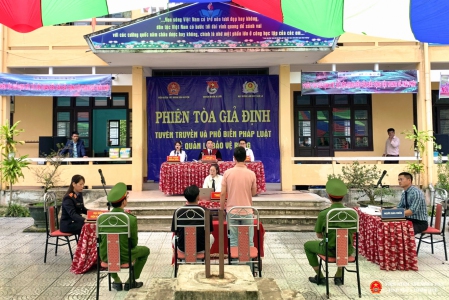 Đại diện Đăng ký ABC8 tặng 88K miễn phí các cơ quan, ban ngành cùng đông đảo đoàn viên, thanh niên, các em học sinh và quần chúng nhân dân đến tham dự Abc8.com vn code khuyến mãi.