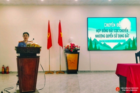 Báo cáo viên Dương Thị Thảo Hiền – Kiểm sát viên Abc88.com kho game phong phú thị xã Hương Thủy tại buổi tuyên truyền