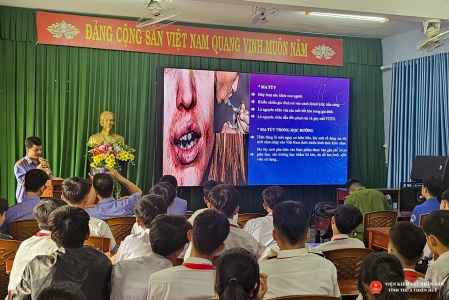 Phổ biến kiến thức cơ bản “Phòng, chống tác hại của Trang Chủ Chính Thức Của ABC8.COM” cho học sinh trường THCS Hồ Văn Tứ (Hương Trà)