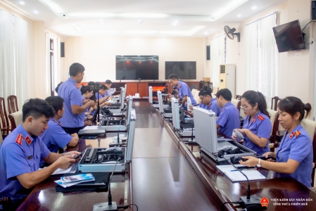 Tiếp nhận sử dụng bộ thiết bị phục vụ việc ghi âm, ghi hình có âm thanh.