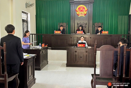 Kiểm sát viên phát biểu quan điểm tại Abc8.com vn code khuyến mãi