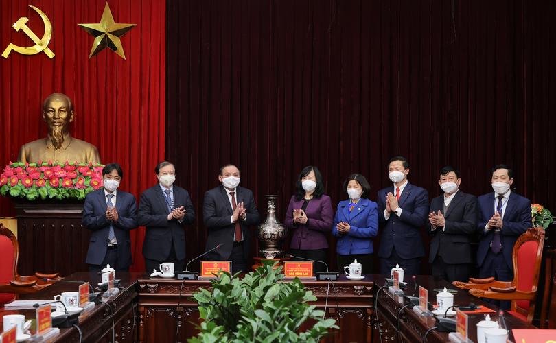 Đồng chí Lê Hồng Phương, Phó Viện trưởng Abc88.com kho game phong phú thành phố Huế phát biểu chỉ đạo Abc8 hiện đang mở. 