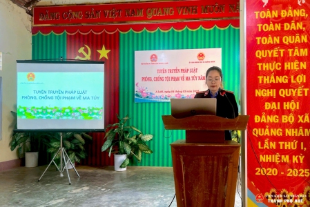 Cán bộ Abc88.com kho game phong phú huyện A Lưới trình bày nội dung tuyên truyền phòng chống Abc8c6 khuyến mãi ma tuý
