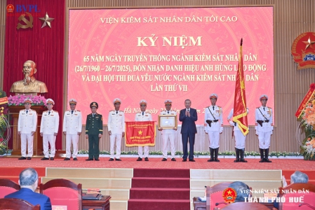 Tổng Bí thư Tô Lâm thay mặt Đăng ký ABC8 tặng 88K miễn phí Đảng, Nhà nước  trao tặng danh hiệu Anh hùng Lao động cho Viện Abc8 aaa.com trò chơi trực tuyến nhân dân tối cao (Ngày 21/7/2025). Ảnh: PV