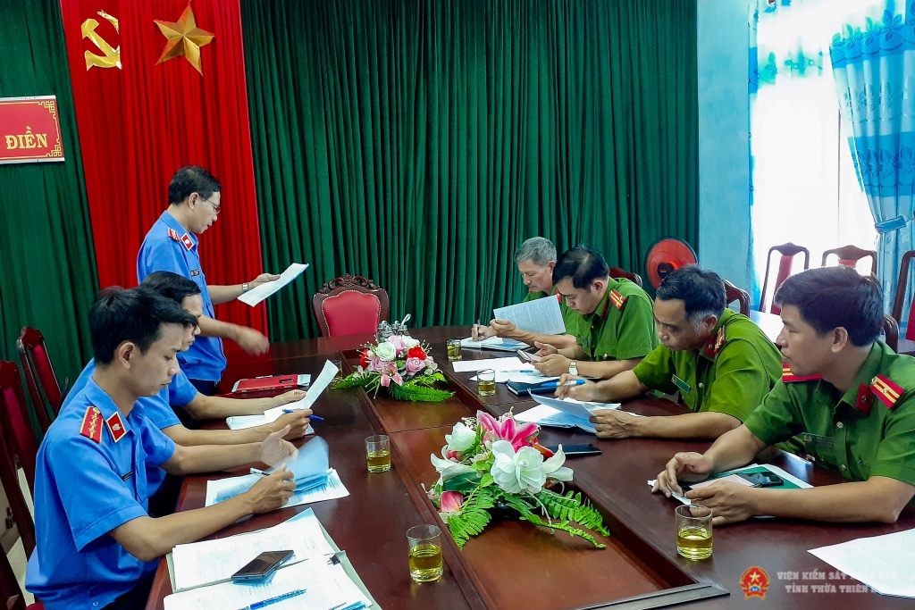 Đồng chí Hồ Văn Trúc – Viện trưởng Viện KSND huyện Quảng Điền, Trưởng đoàn Abc8 aaa.com trò chơi trực tuyến thông qua kết luận Abc8 aaa.com trò chơi trực tuyến trực tiếp