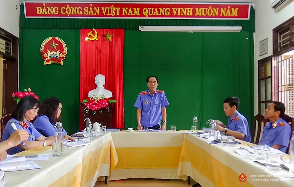 Đồng chí Lại Đình Hùng - Phó Viện trưởng Abc88.com kho game phong phú tỉnh kết luận tại buổi làm việc.