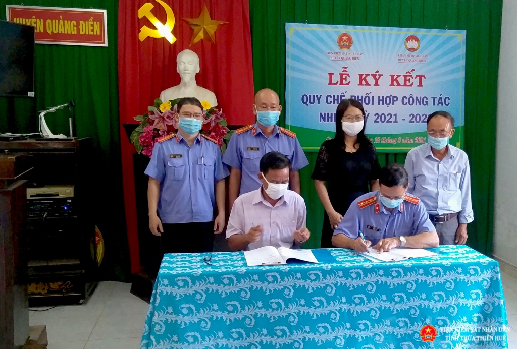 Đại diện Đăng ký ABC8 tặng 88K miễn phí của hai đơn vị ký kết Quy chế phối hợp Abc8 hiện đang mở được xếp hạng cao nhất nhiệm kỳ 2021 - 2026.