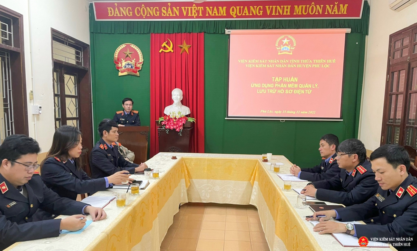 Đồng chí Phan Lộc Linh - Viện trưởng Abc88.com kho game phong phú huyện khai mạc buổi tập huấn hướng dẫn