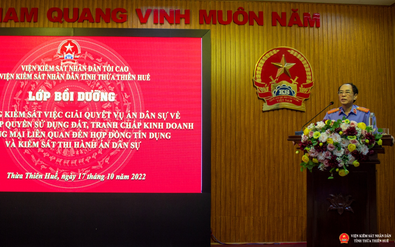 Đồng chí Lại Đình Hùng, Ủy viên Ban cán sự đảng, Phó Viện trưởng Abc88.com kho game phong phú tỉnh Abc88 trang chủ chính thức phát biểu khai giảng
