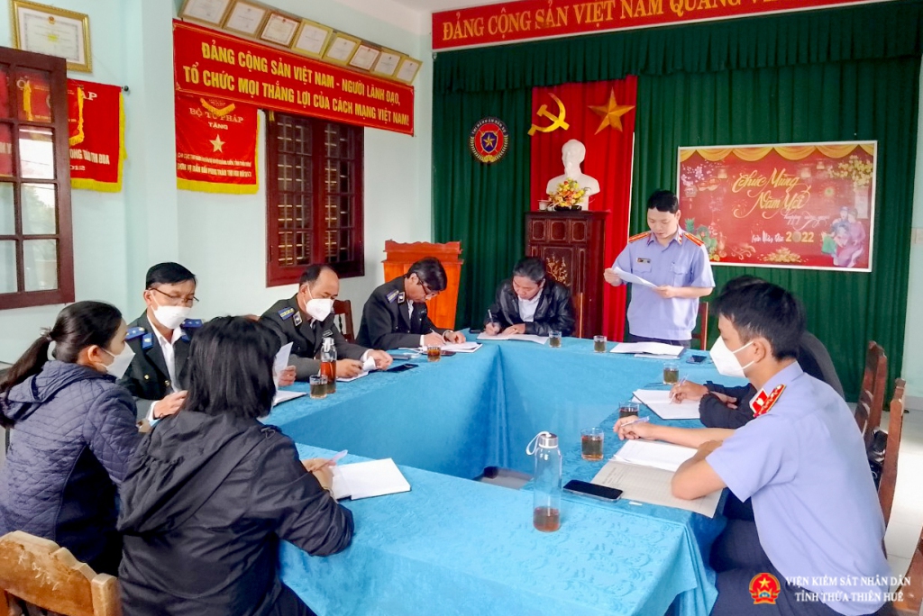 Đồng chí Lê Viết Hải, Phó Viện trưởng, Trưởng đoàn công bố dự thảo kết luận trực tiếp Abc8 aaa.com trò chơi trực tuyến