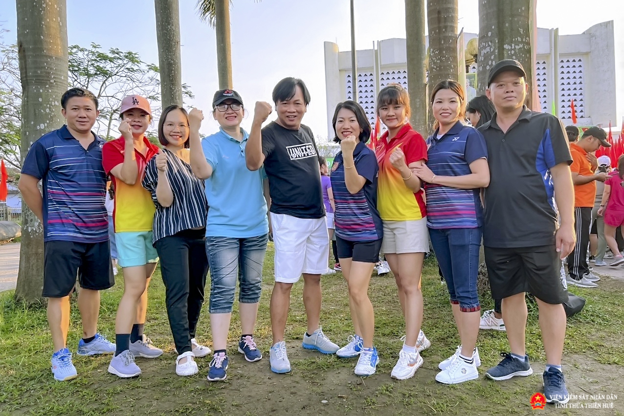Công chức và người lao độngAbc88.com kho game phong phú thị xã Hương Thủy hưởng ứng ngày chạy Olympic vì sức khỏe toàn dân thị xã Hương Thủy năm 2023