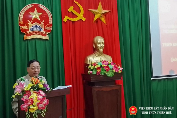 Trần Nhơn Vượng- Ủy viên BCS Đảng, Bí thư Đảng ủy, Phó Abc8 hiện đang mở được xếp hạng cao nhất phát biểu chỉ đạo tại hội nghị