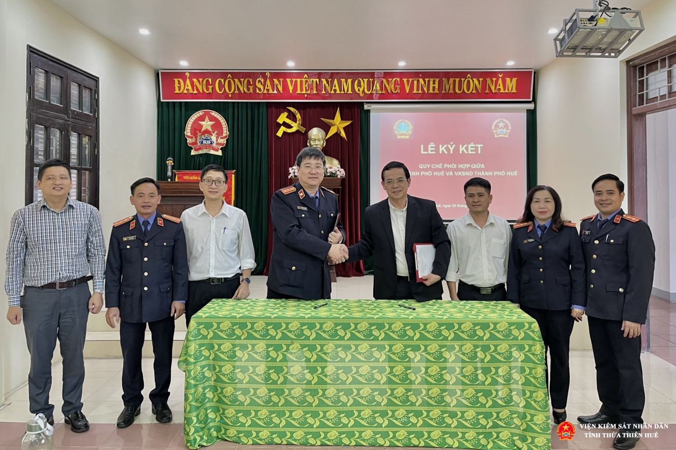 Viện Abc8 aaa.com trò chơi trực tuyến nhân dân thành phố Huế và Tòa án nhân dân thành phố Huế ký kết quy chế phối hợp