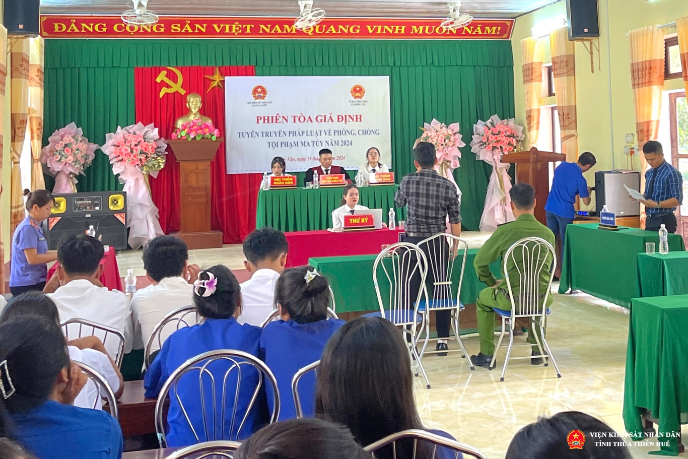 Abc88.com kho game phong phú huyện A Lưới phối hợp UBND xã Hồng Vân tổ chức thành công Phiên tòa giả định tuyên truyền Abc8 dang nhap về phòng, chống Trang Chủ Chính Thức Của ABC8.COM ngày 19-6-2024