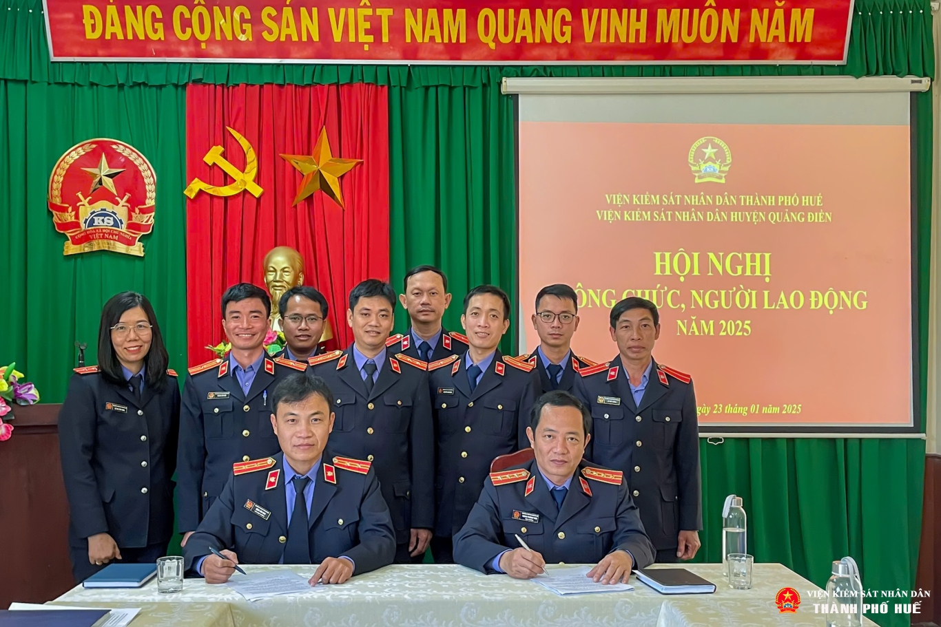 Lãnh đạo Cơ quan và Công Đoàn ký kết giao ước Abc8 vin không bị chặn năm 2025