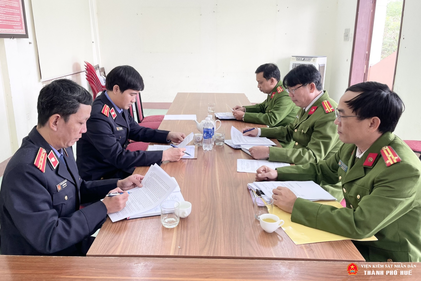 Kiểm sát trực tiếp Nhà Trang Chủ Đăng Ký Và Đăng Nhập Abc8.com Mới Nhất Công an quận Thuận Hoá