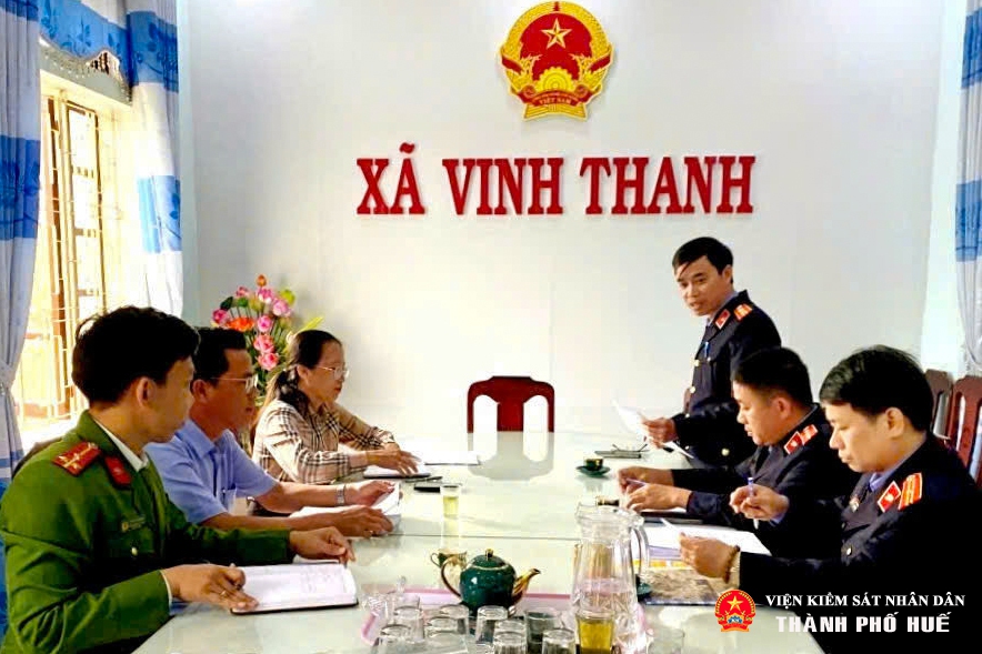 Đoàn Abc8 aaa.com trò chơi trực tuyến trực tiếp Abc8 aaa.com trò chơi trực tuyến, trao đổi và làm việc với Chủ tịch xã, Phó chủ tịch xã và Abc888k Vip Nhận 88K Công an xã Vinh Thanh