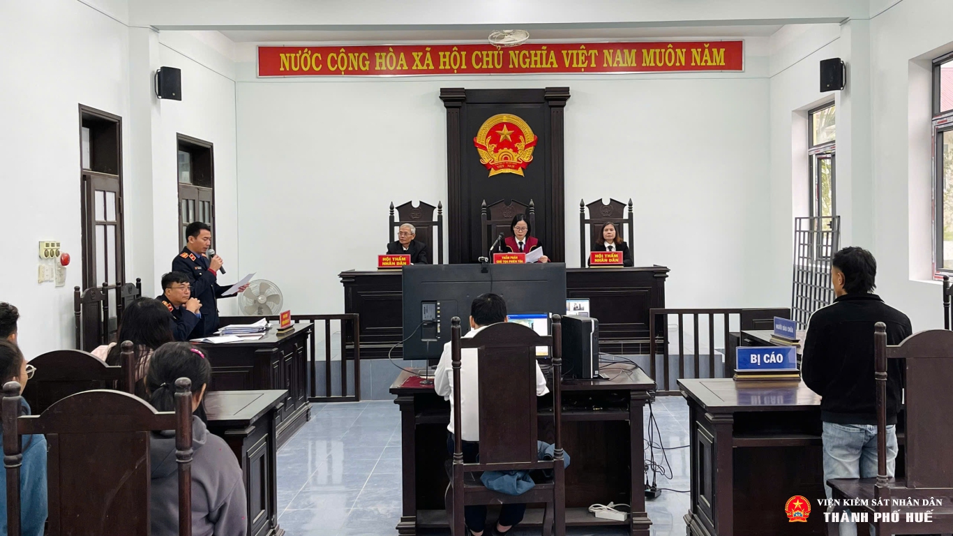 KSV Trần Tiến Dũng và Trần Quốc Đại thực hành quyền công tố, Kiểm sát Abc8.win linh đăng ký vụ Nguyễn Hiếu cùng đồng phạm phạm tội “Trộm cắp tài sản” và “Lừa đảo chiếm đoạt tài sản”