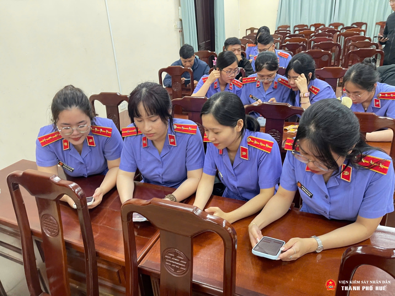 tuyentruyen05