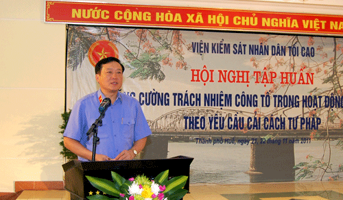 Đồng chí Nguyễn Hòa Bình, Ủy viên Trung ương Đảng, Viện trưởng Viện Abc8 aaa.com trò chơi trực tuyến nhân dân tối cao phát biểu chỉ đạo hội nghị