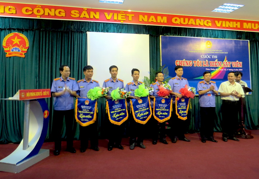 Cuộc thi "Chúng tôi là Kiểm sát viên"