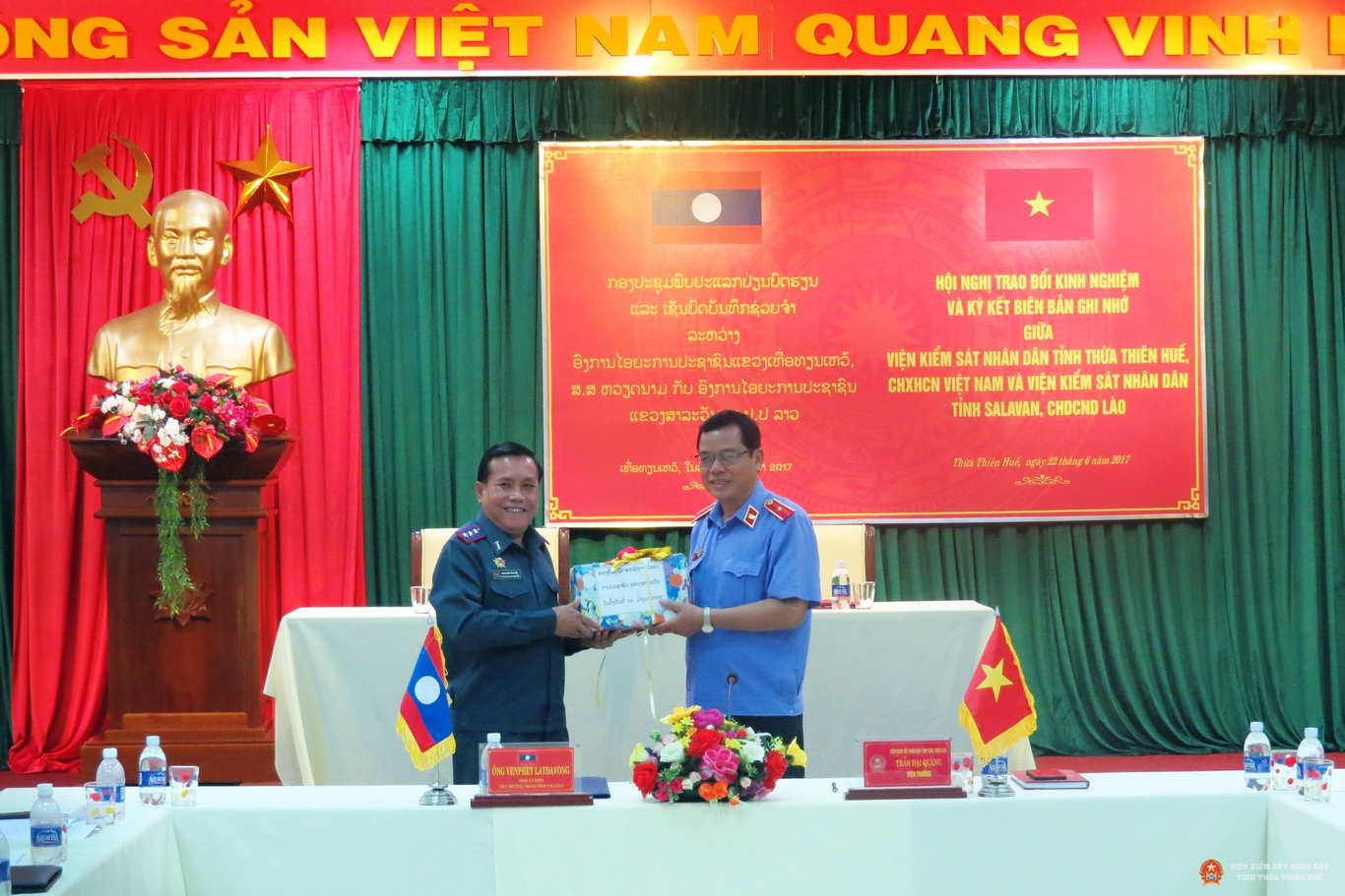 Hình ảnh giao lưu giữa Abc88.com kho game phong phú tỉnh Abc88 trang chủ chính thức với Abc88.com kho game phong phú tỉnh Salavan nước Cộng hòa dân chủ nhân dân Lào