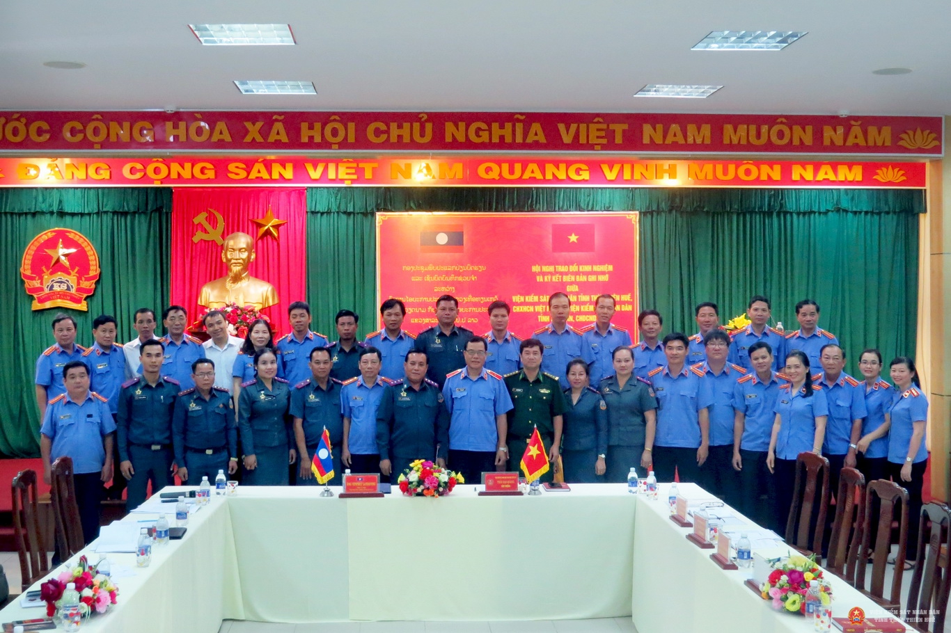 Hình ảnh giao lưu giữa Abc88.com kho game phong phú tỉnh Abc88 trang chủ chính thức với Abc88.com kho game phong phú tỉnh Salavan nước Cộng hòa dân chủ nhân dân Lào